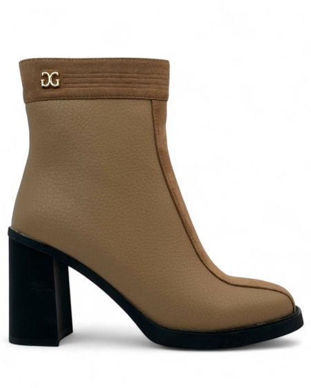 بوت  جلد كعب عريض