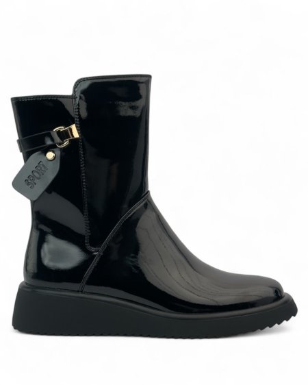 بوت نسائي كاجوال أسود - جلد أملس - نعل سميك- سحاب جانبي.